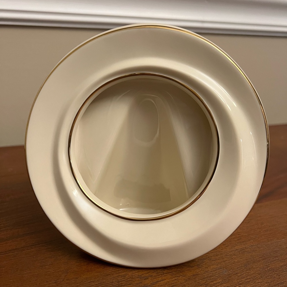 Vintage Lenox The Ivory and Gold Collection Memorable Frame